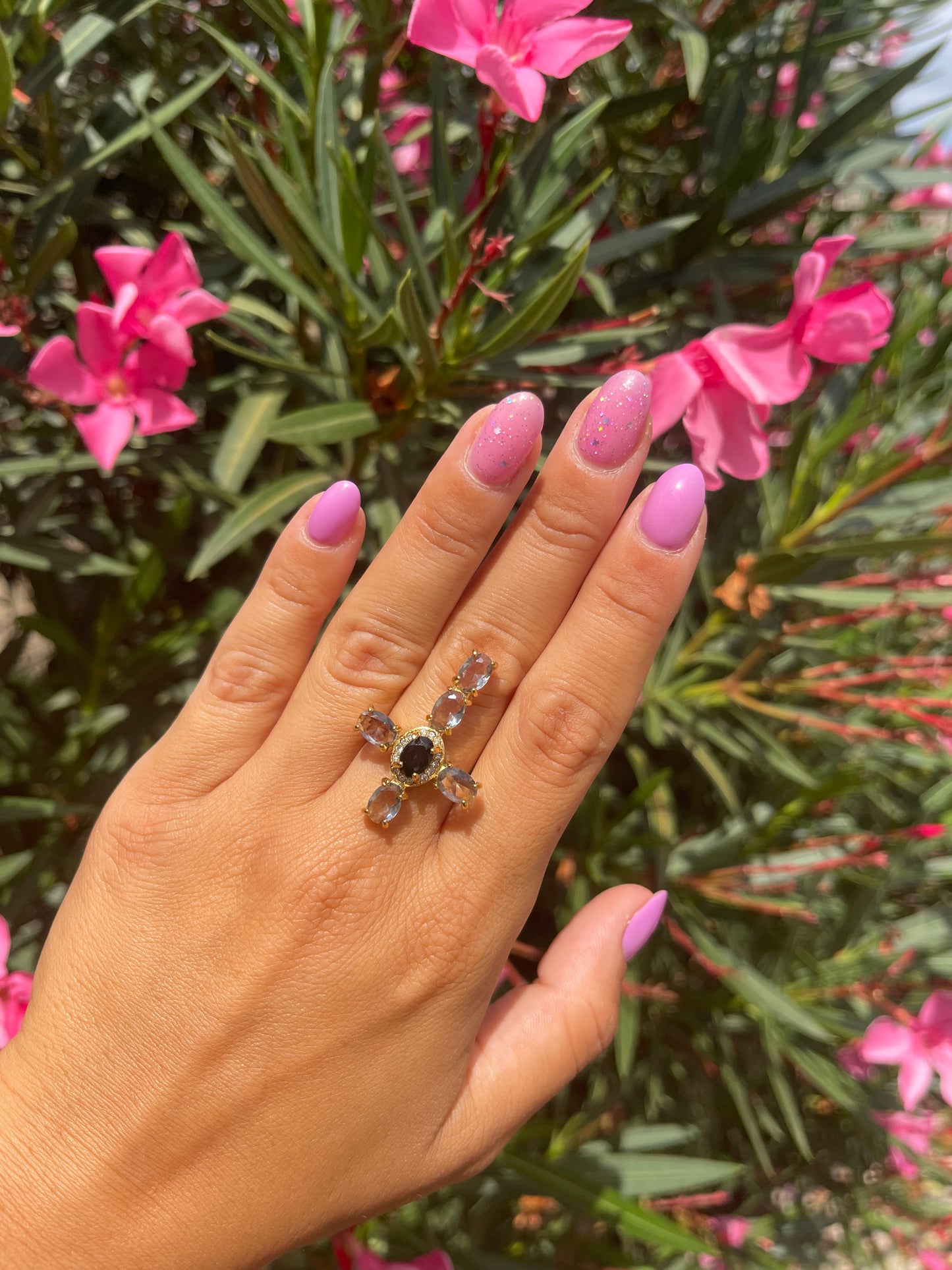 Bague croix strass - Noir, blanc et doré