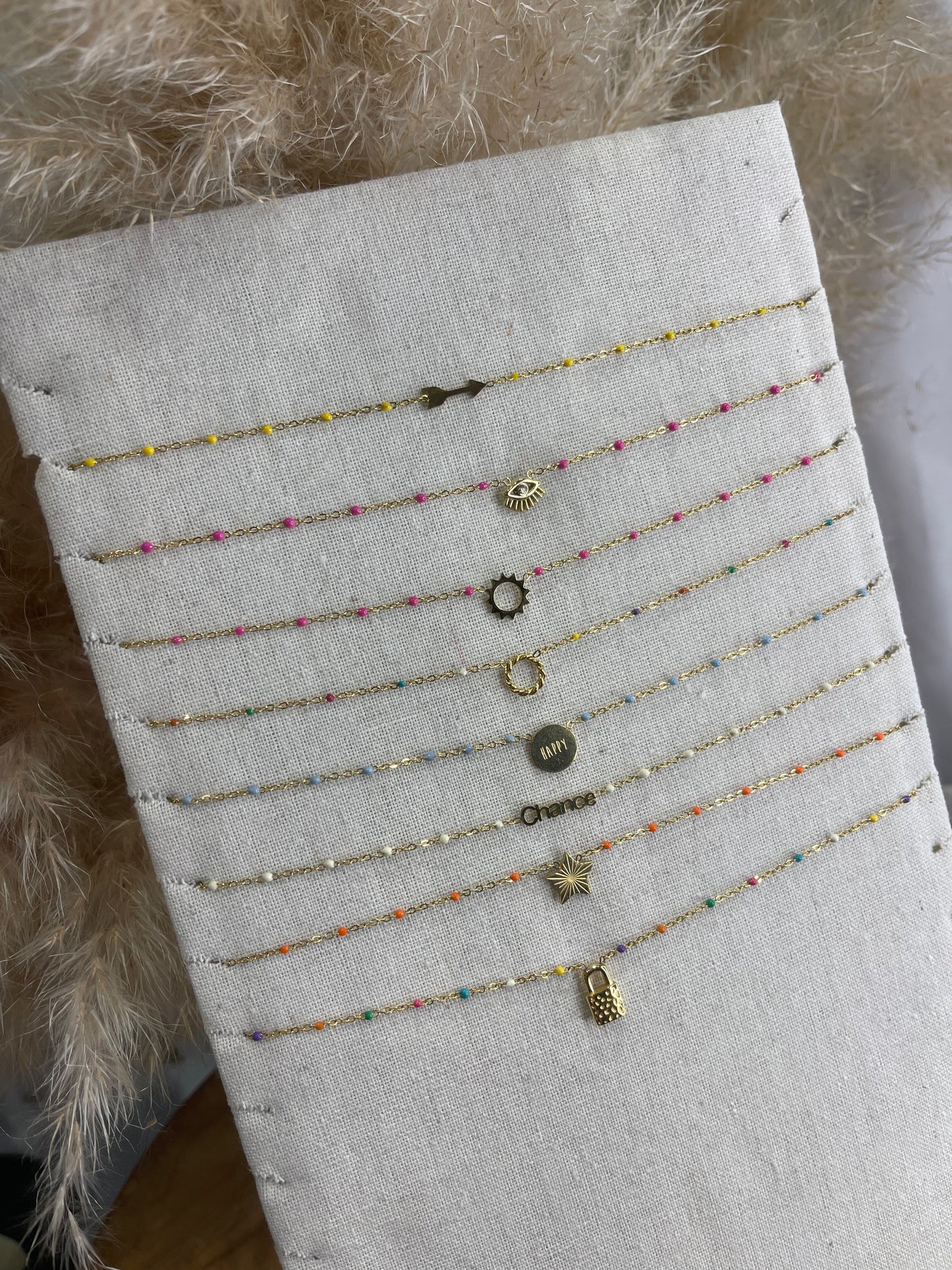 Collier Zélie avec pendentif - Plusieurs coloris